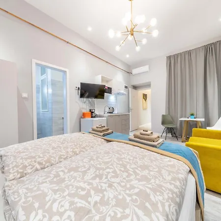 Js Modern Downtown Studios-self Check-in Apartment